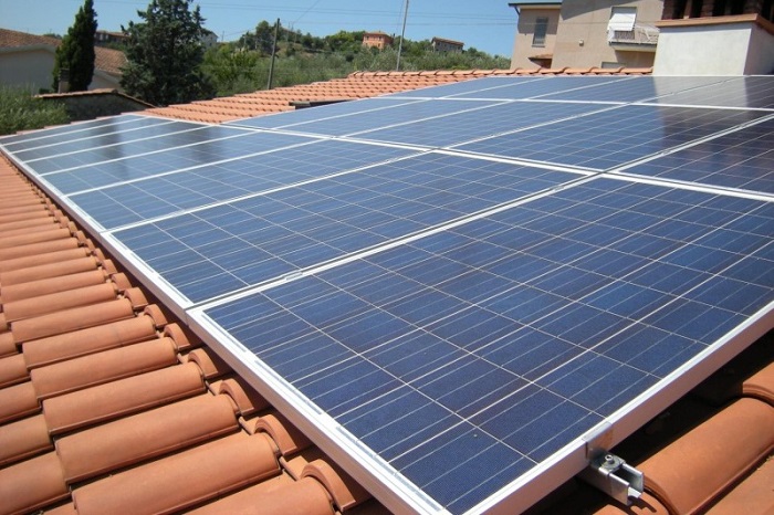 pannelli fotovoltaici per impianto connesso alla rete